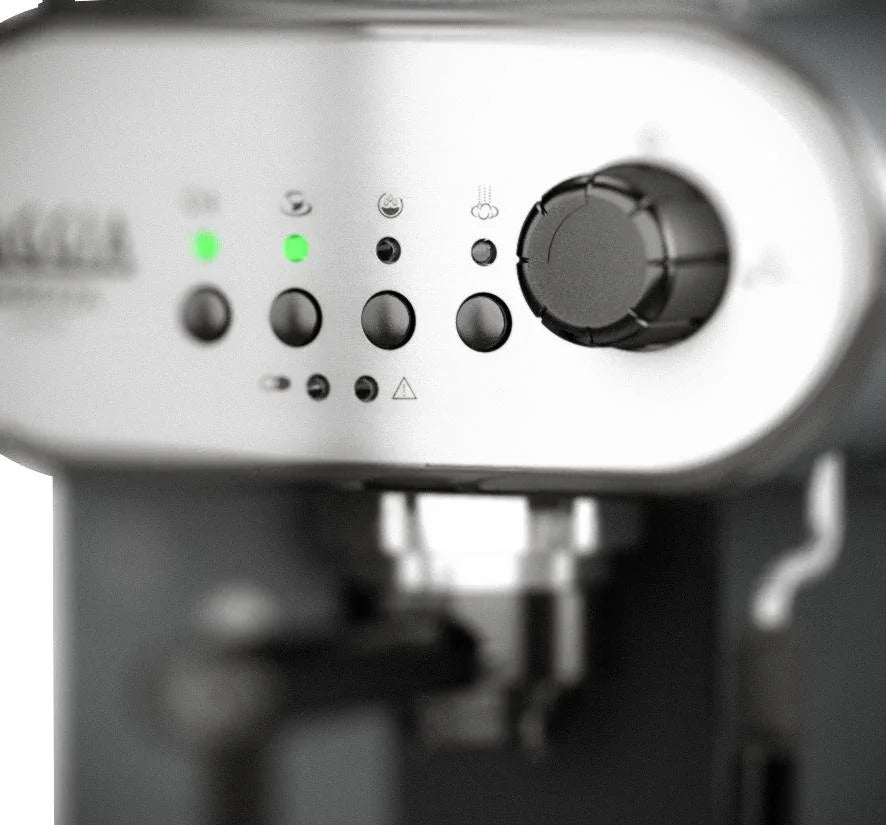 Gaggia - Carezza Deluxe Semi-Automatic Espresso Machine - Silver Model No.RI8525/47