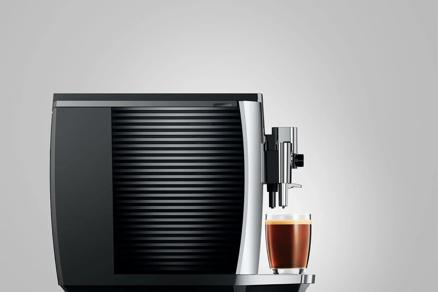 Jura E8 2024 Chrome Superautomatic Espresso Machine - 15646
