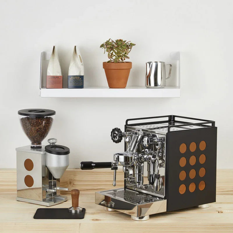 Rocket Appartamento Black (Serie Nera) with Copper