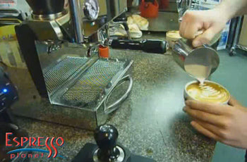 Latte Art on the Quick Mill Silvano