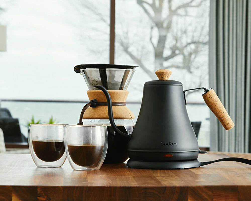 Bodum Melior Electric Gooseneck Water Kettle 0.8 L / 27 oz - Matte Black with Cork, 11883-259US