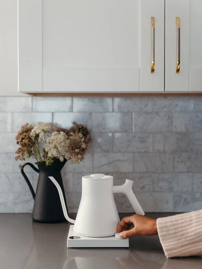 Fellow Stagg EKG PRO Electric Pour Over Kettle Matte White 0.9L/30.4oz 120v. - 1222PRO-MW