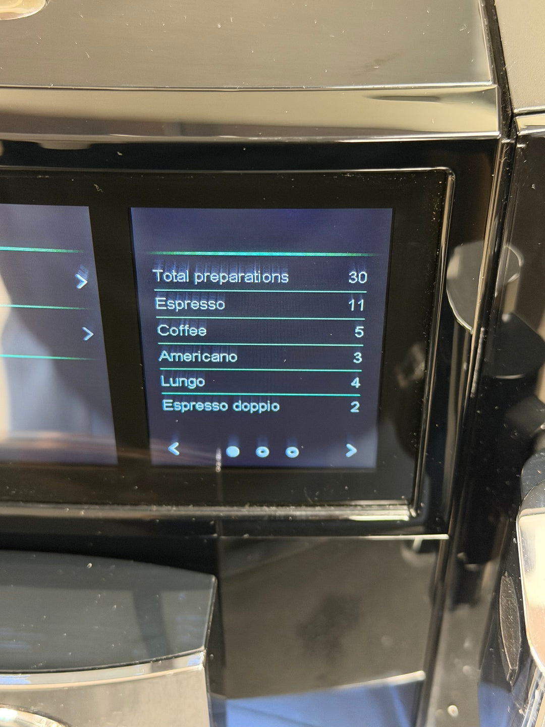 Jura - J8 Twin Diamond Black Superautomatic Espresso Machine - 15658  - DEMO MODEL - INSTORE PURCHASE ONLY - FINAL SALE