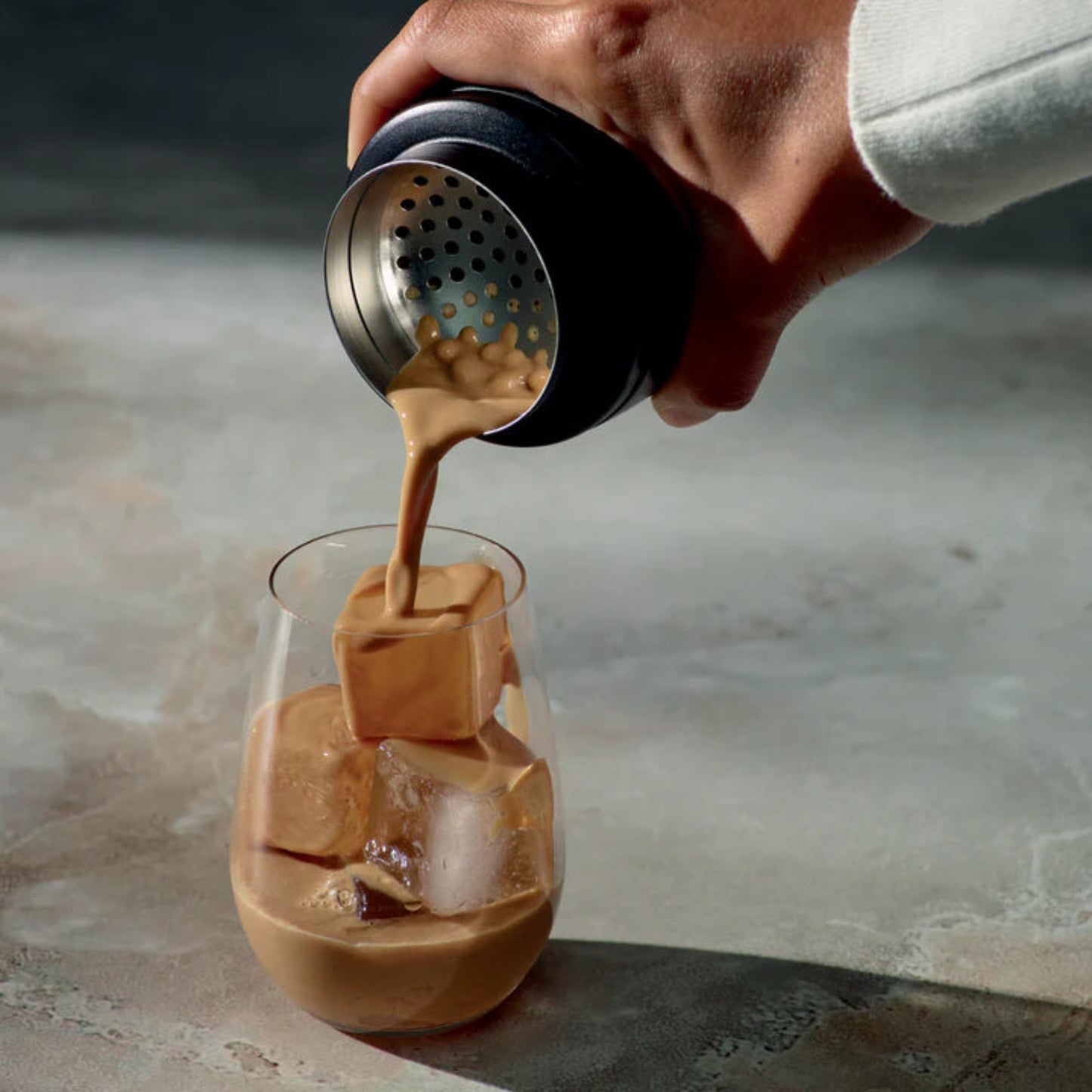 Breville - The Shake & Take, Black Truffle BEA050BTR0ZNA1