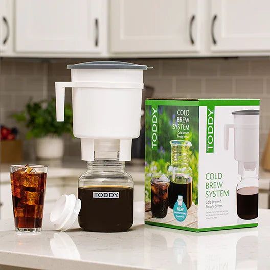 Toddy Cold Brew Coffee Maker with Lid  -  56oz   --  THM4