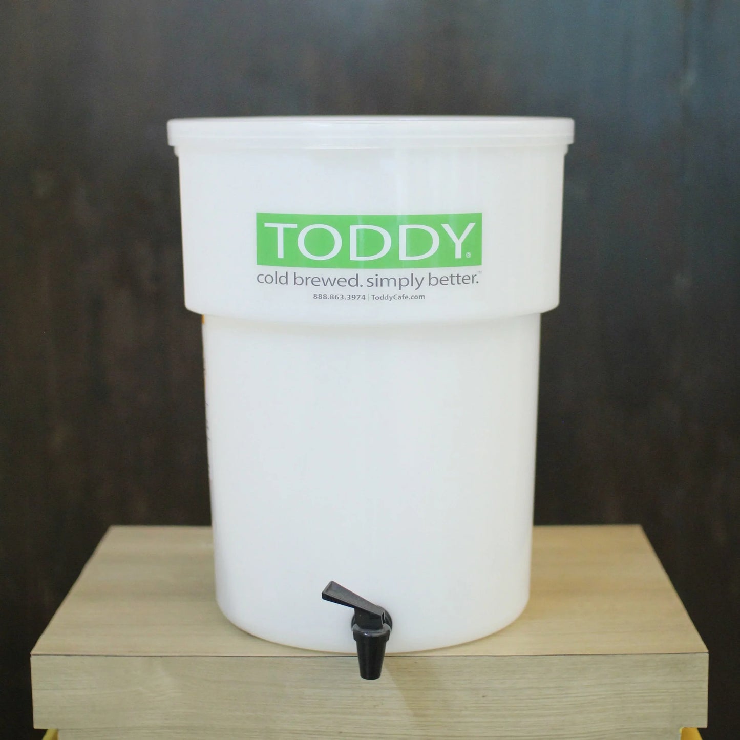 Toddy Commercial Cold Brew Coffee System with Lift - CMLTCM