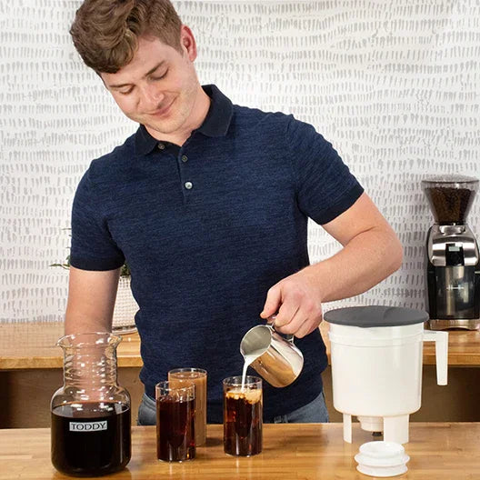 Toddy Cold Brew Coffee Maker with Lid  -  56oz   --  THM4