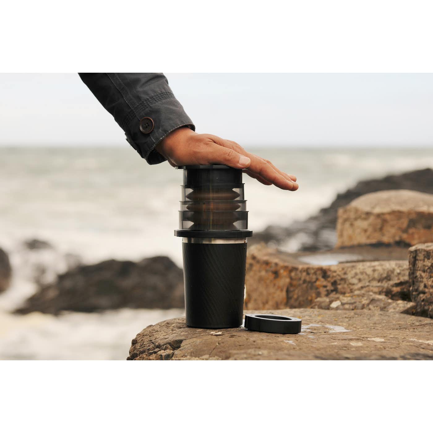 Cafflano Kompact Coffee Press with Carrying Case - Black